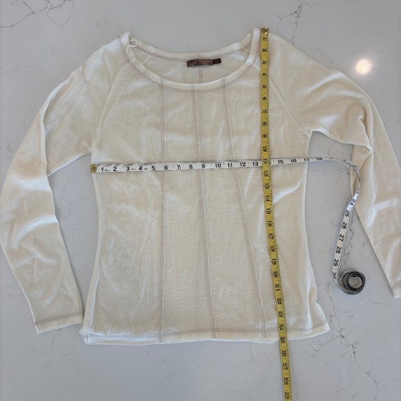 PRANA Wool Women's Gusseted Long Sleeve Cream Top - Picture 2 of 4